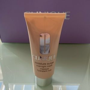 Clinique Moisture Surge Overnight Mask